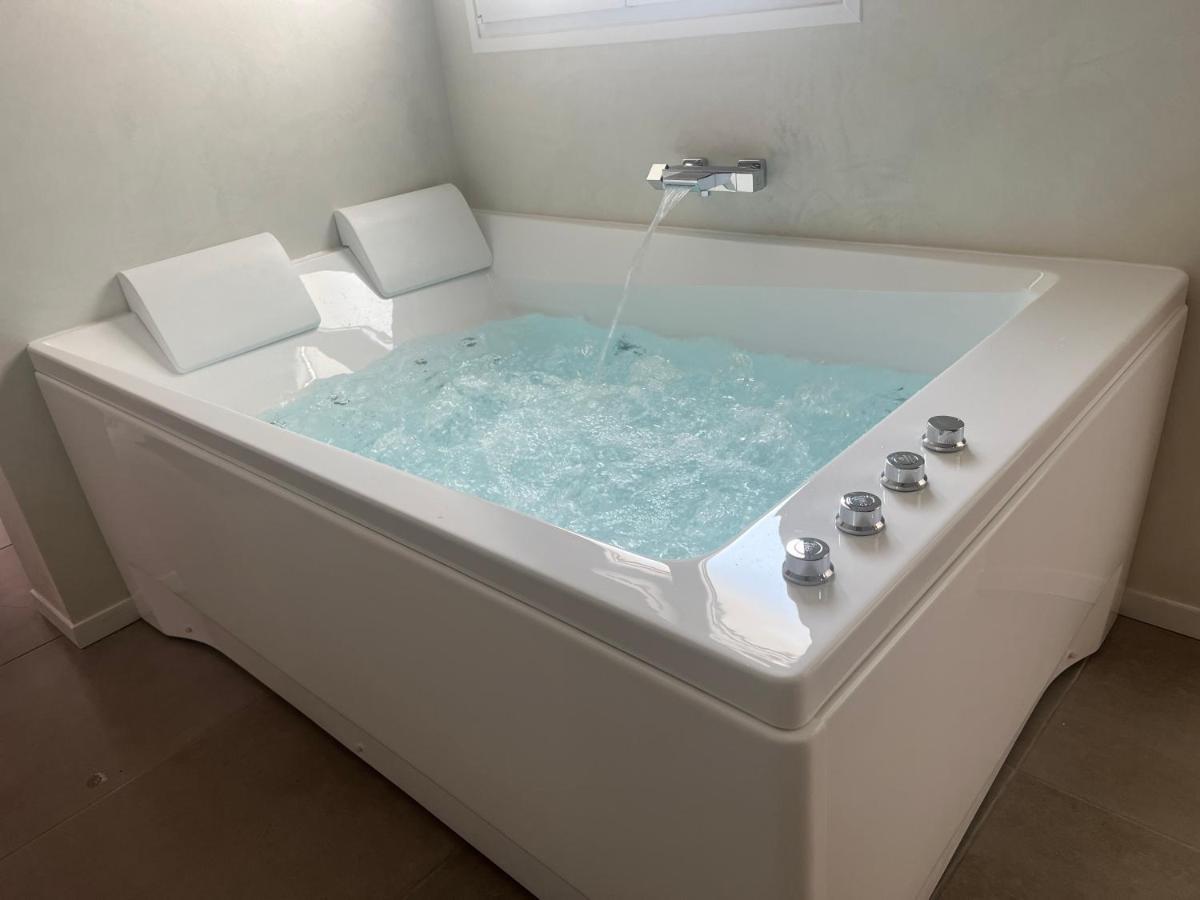 Spa Jungle Le Mesnil-Saint-Denis Экстерьер фото