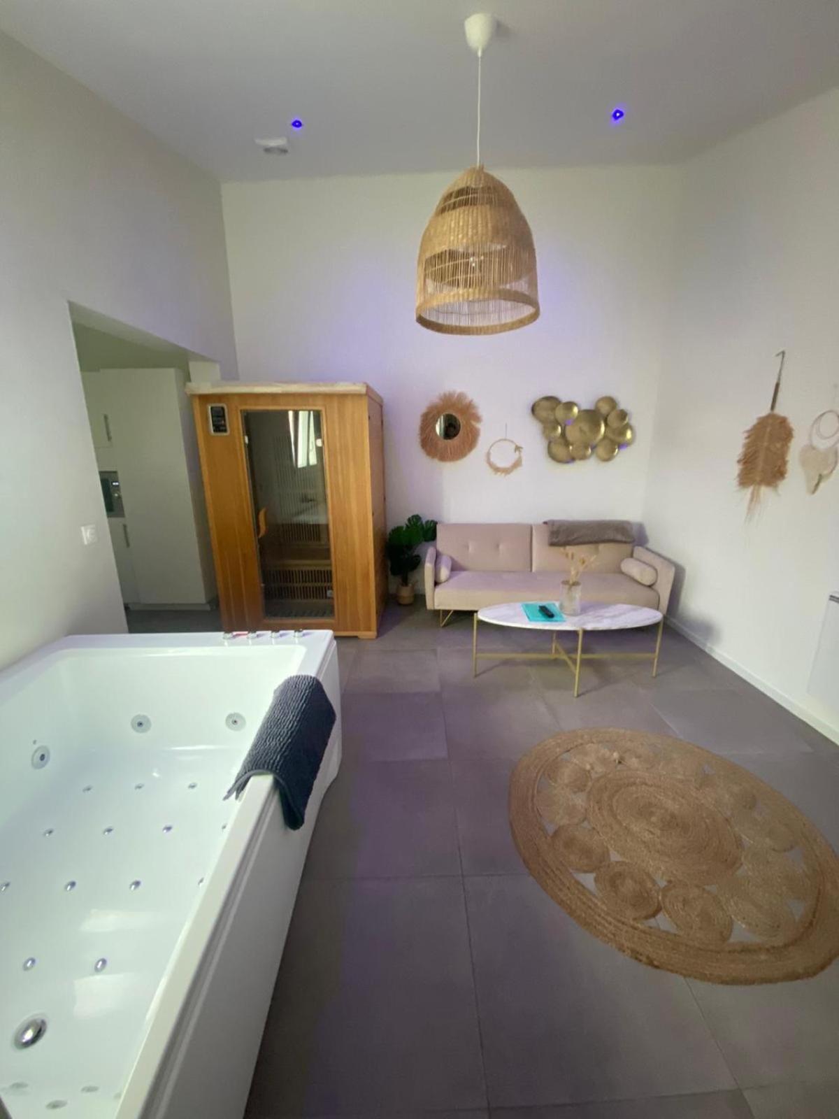 Spa Jungle Le Mesnil-Saint-Denis Экстерьер фото